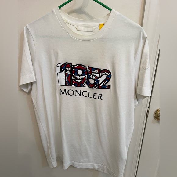 Moncler men’s t-shirt size small, color white in very good condition - Picture 1 of 7